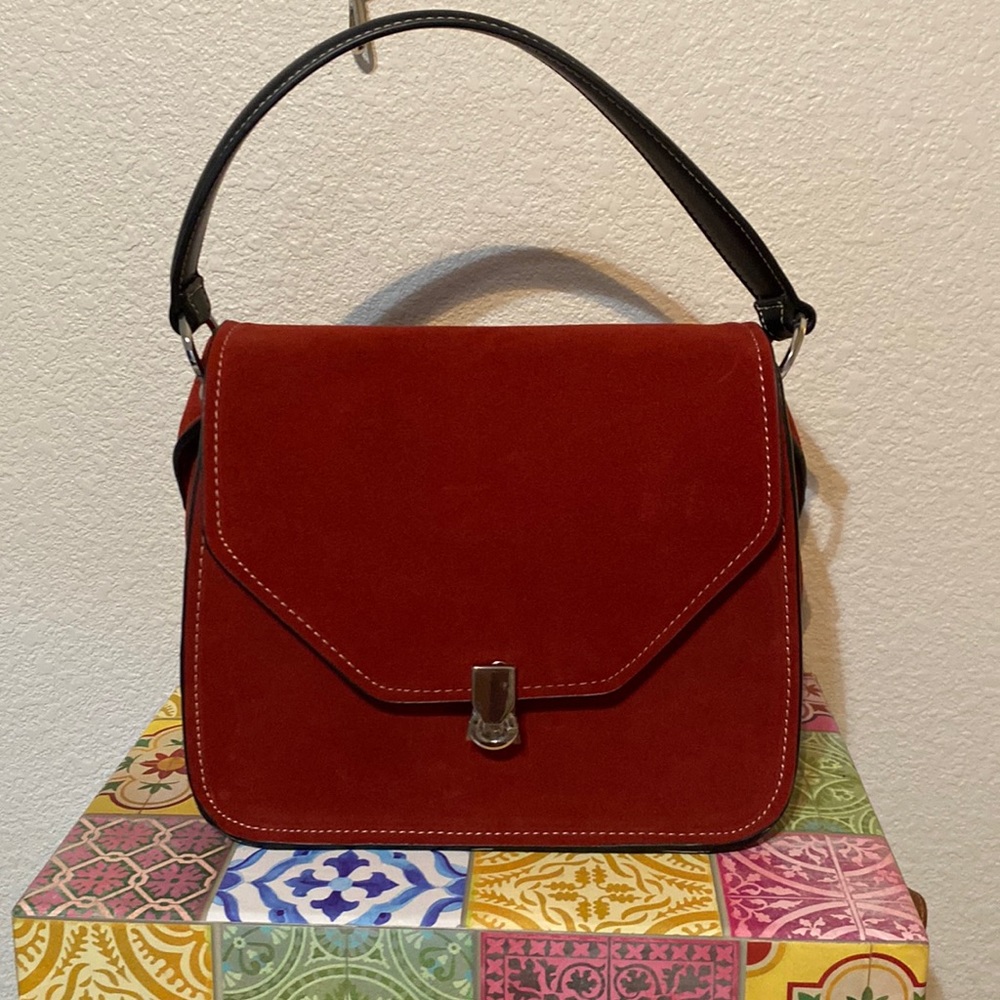 NWOT Zara satchel. It also includes strap for crossbody